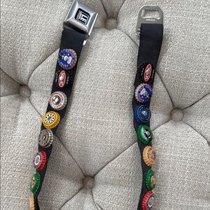 Seat belt bottle cap black adjustable belt.